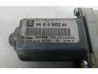 Передний двигатель механизма для подъема окон