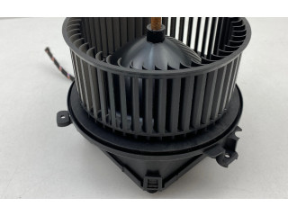 Вентилятор печки 4M1820021A Audi Q5 SQ5