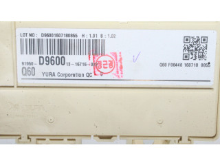 Блок предохранителей 91950D9600   KIA Sportage    