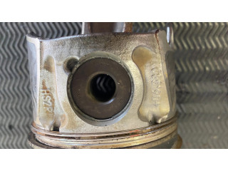 Píst    Ford Kuga I  pro naftový motor 2.0  DYZELIS