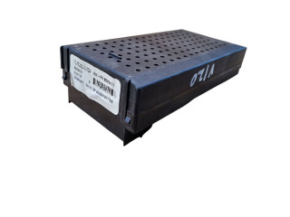 Блок предохранителей  8645410, 8645411   Volvo S80    