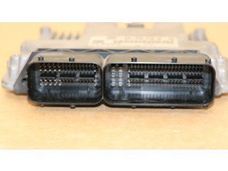 Řídící jednotka 03L906018NF, 0281018030 Volkswagen Caddy 2012