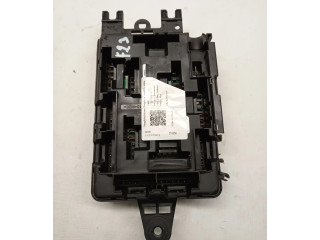 Pojistková skříňka 9389070 BMW 2 F22 F23 2020