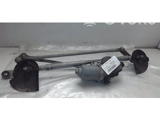 Моторчик дворников 8250B085 Mitsubishi Outlander