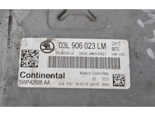 Блок управления двигателем Блок управления 03L906023LM Skoda Rapid (NH)