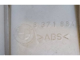 Блок предохранителей 8371884 Alpine B10 E39