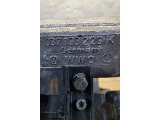 Поршень Всасывающий коллектор  037133223K  Volkswagen PASSAT B4  