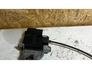 Замок задней крышки