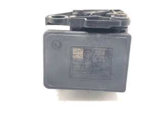 Блок АБС 5Q0614517AQ Skoda Octavia Mk3 (5E) 2013 - 2019 года