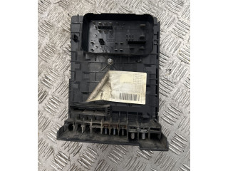 Pojistková skříňka 1K0937125A, 1K0937125A Volkswagen Caddy 2008