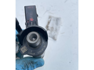 Vstřikovací lišta 7792097   BMW 7 E65 E66    m67d44 