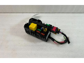   Pojistková skříňka 9806192580   Peugeot 3008 II 2018