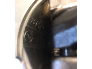 Поршень с шатуном BH02 BH02 Peugeot Partner