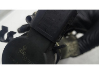 Vstřikovací lišta F00R001823, 05913090J Audi A4 S4 B7 8E 8H pro naftový motor 3.0 BKN