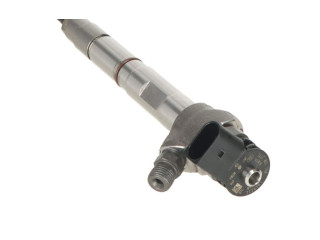 Форсунка 05L130277E    Volkswagen Caddy   