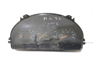 Přístrojová deska Mercedes-Benz ML W163 2002 A1635403811