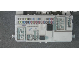 Pojistková skříňka 30765015 Volvo S40 2008