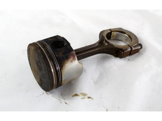  Поршень с шатуном  7701476393  Dacia Sandero  