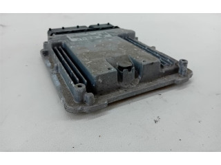 Řídící jednotka 03G906016DM Volkswagen Caddy 2005