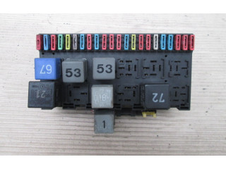 Pojistková skříňka Volkswagen PASSAT B3 1991