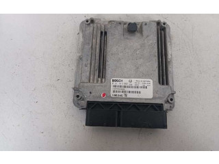 Блок управления двигателя 0281013890   Mitsubishi Outlander