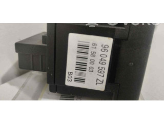 Zpětné zrcátko Peugeot 106 2018 96049597ZL