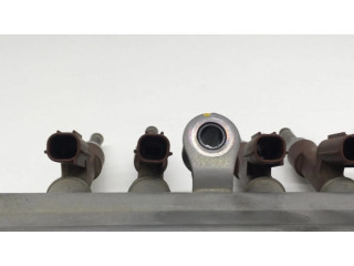 Топливная рампа 232500Q040 Toyota Yaris 1.0