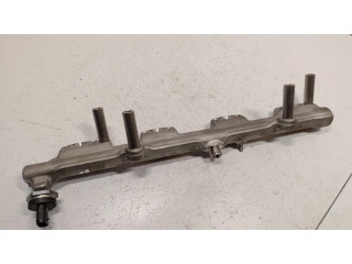 Трубка (трубки) для подачи топлива в жиклеры