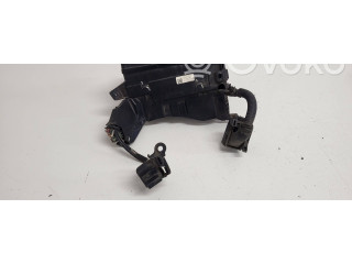 Pojistková skříňka 8211105Q10, 530WETTEST Toyota Avensis T270 2013