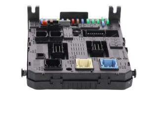 Pojistková skříňka Řídící jednotka BSM 6570A0 Peugeot 3008 I 2009