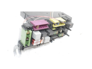 Pojistková skříňka A2049060105 Mercedes-Benz C W204 2012