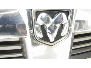 Передняя решётка Dodge Journey 1BG84TRMAE