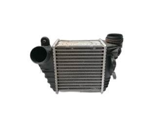 Радиатор интеркулера 1J0145805H Skoda Octavia 985