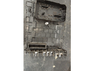   Pojistková skříňka    Volkswagen Tiguan 2007