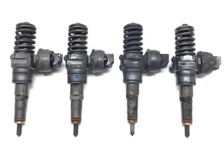 Комплект форсунок 038130073AG Audi A3 S3 8P