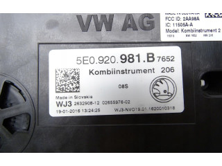 Панель приборов 5E0920981B   Skoda Octavia Mk3 (5E)       