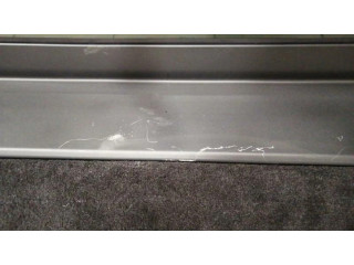 Задняя крышка (багажника)