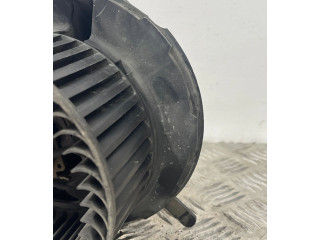 Вентилятор печки Volkswagen Caddy