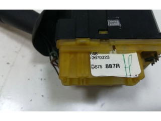 Включатель стеклоочистителей 255675887R Renault Clio I