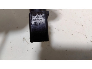 Замок капота двигателя