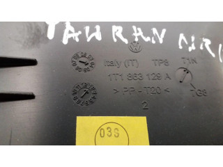 Другая деталь салона