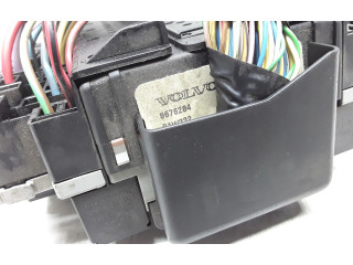 Блок предохранителей 8676284, 8645716 Volvo S80
