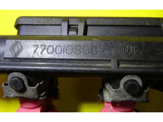 Топливная рампа 7700109066, 7700108667   Renault Twingo I   для двигателя -
