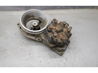 Vstřikovací lišta 0438120185, 035133353AB   Audi 100 200 5000 C3     