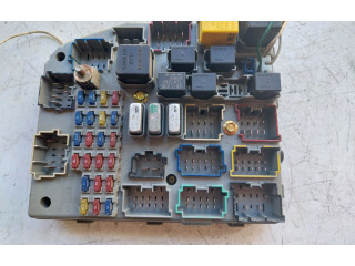 Блок предохранителей 6810205, 6810111 Jeep Grand Cherokee