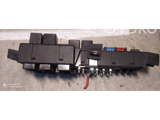 Блок предохранителей 8678449, 518828017 Volvo XC90