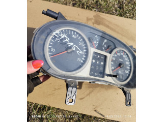 Спидометр (приборный щиток) P8200059776, 277152km   Renault Clio II   