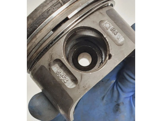 Píst 8854 Mercedes-Benz E W211