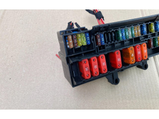 Pojistková skříňka 61 BMW 7 E65 E66 2005