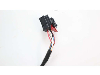 Зеркало электрическое Skoda Yeti (5L) 2009 - 2017 года